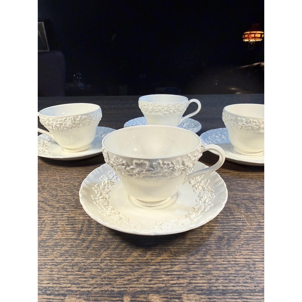 Vintage Wedgwood Embossed‎ Queens Ware Creamware Cups and Saucers, Set of 4 - Picture 5 of 16